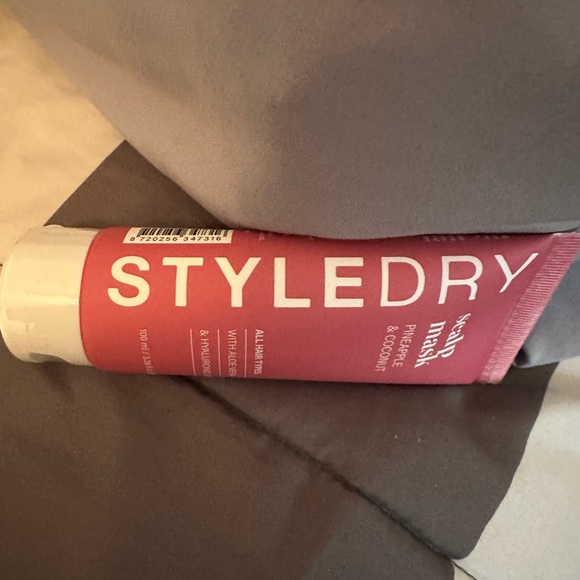 StyleDry Hair Mask Tube in Pink - Picture 1 of 4